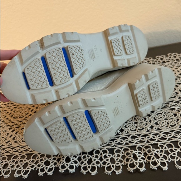 VIVAIA Round-Toe Platform Chunky Wedge Boots (Everly) - Picture 3 of 3